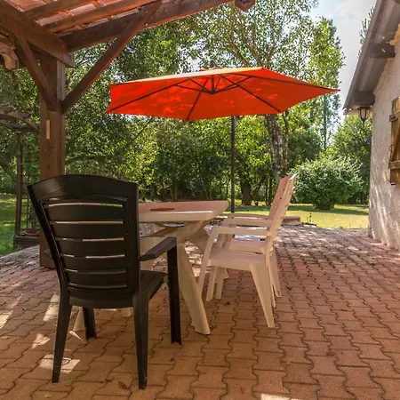 Peyrouteau, Bucolique. * Dému